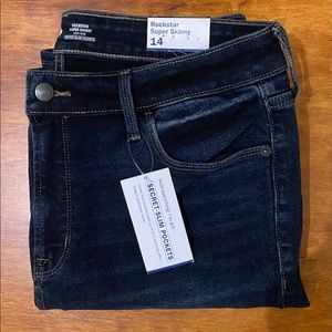 NEW Women’s Jeans Old Navy Rockstar Super Skinny Sz 14